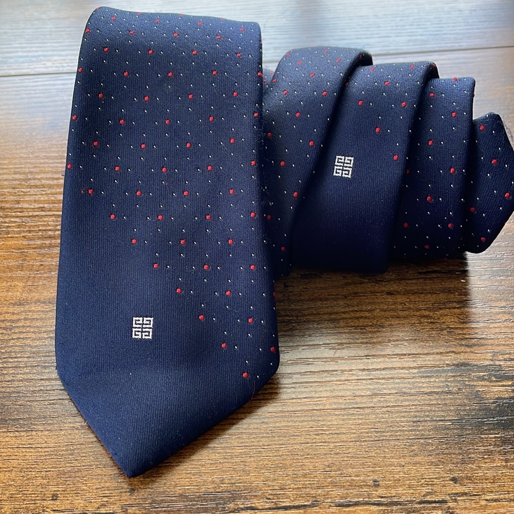 Vintage Givenchy Gentleman Paris Men Navy blue with red/white dots  Neck Tie
